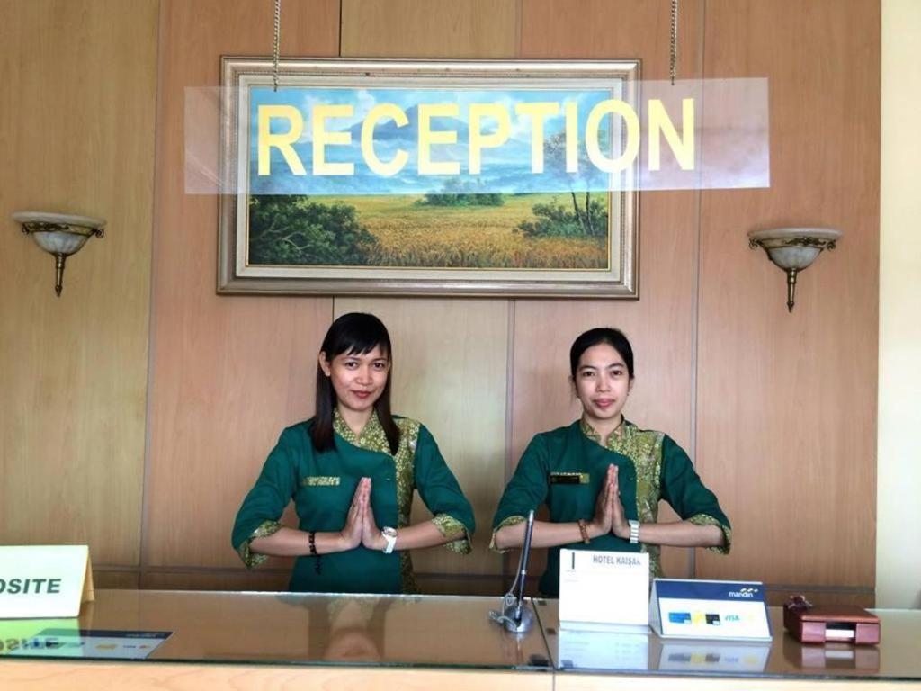 Hotel Kaisar Tarakan Exteriör bild
